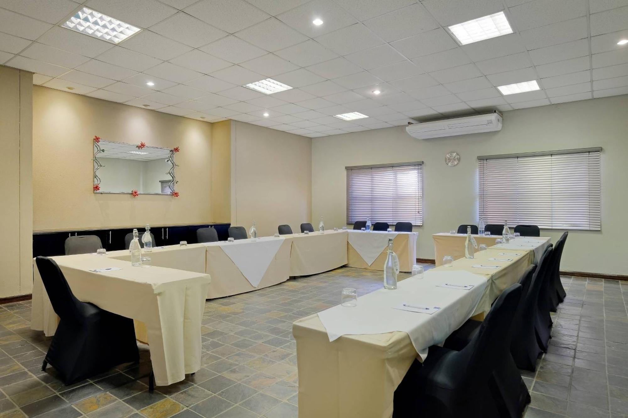 Protea Hotel By Marriott Polokwane Landmark المظهر الخارجي الصورة
